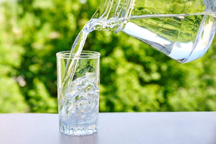 Nước lọc rất tốt cho sức khỏe nhưng uống vào 2 thời điểm này dễ gặp họa -  Sonaki Việt Nam